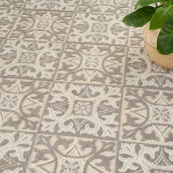 Aloha Ivory Geometric Indoor/Outdoor Area Rug, 6x9