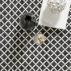 Black & White Trellis Indoor/Outdoor Runner, 3x8