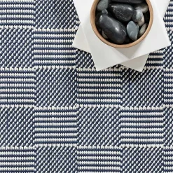 Blue & Ivory Checkered Indoor/Outdoor Rug, 4x6