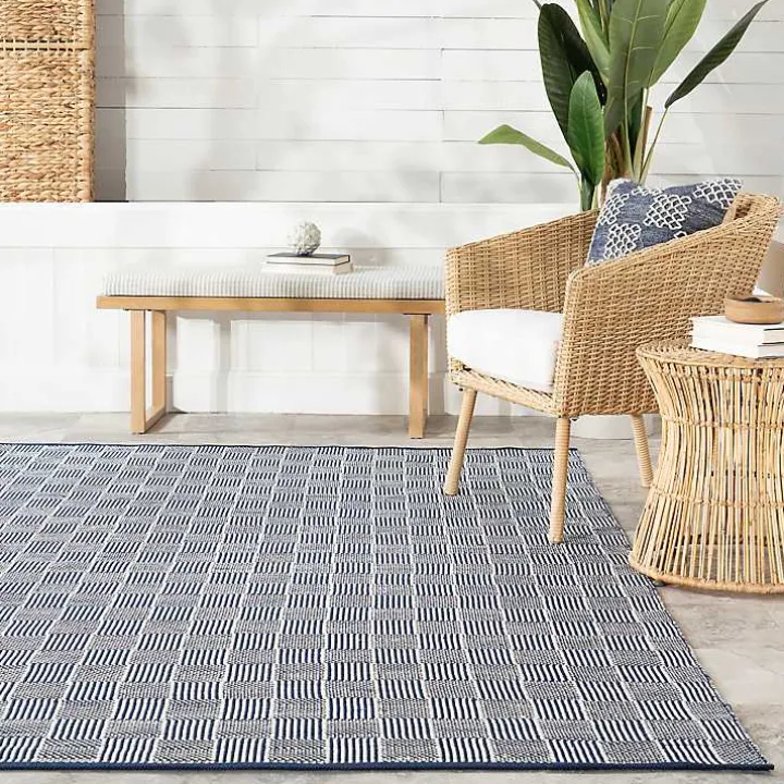 Blue & Ivory Checkered Indoor/Outdoor Rug, 4x6
