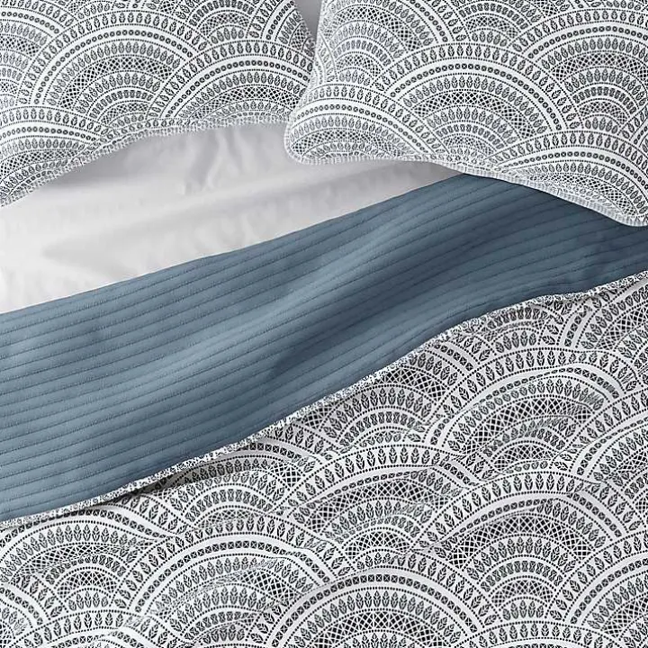 Blue Scalloped Reversible 3-pc. Queen Quilt Set