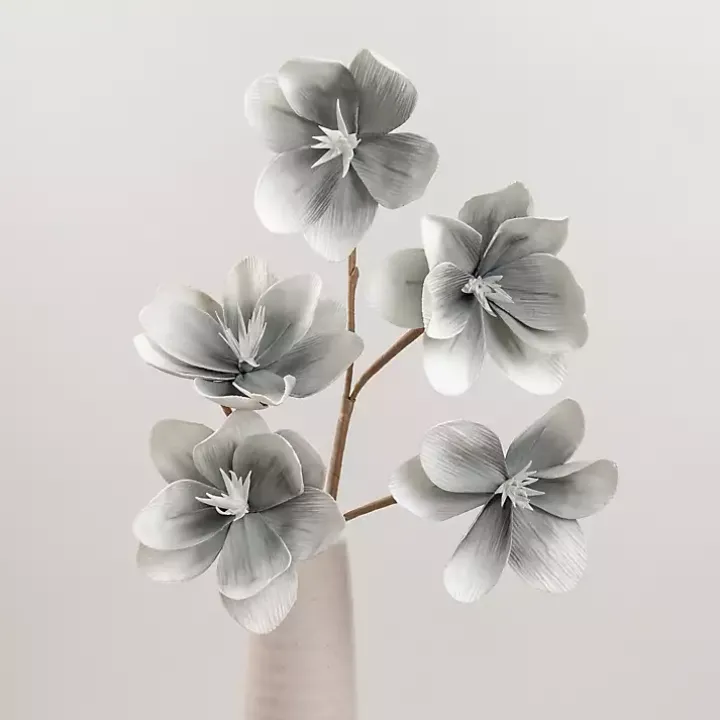 Blue-Gray Japanese Magnolia Foam Spray