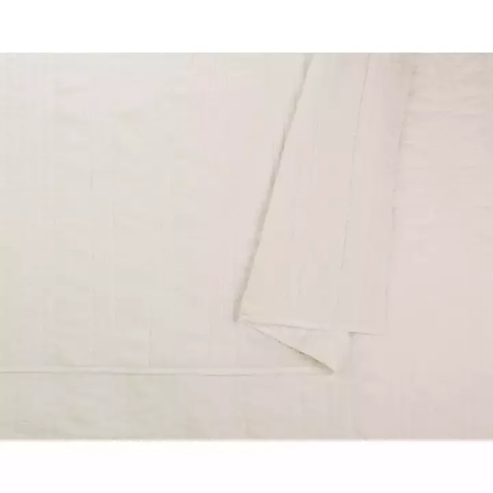 Cream Atmosphere Queen Quilt