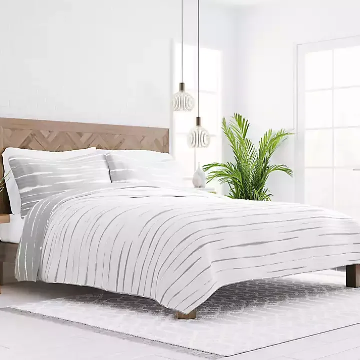 Gray Linear Reversible 3-pc. Queen Quilt Set