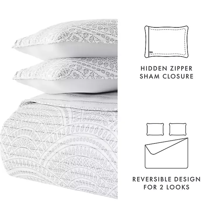 Gray Scalloped Reversible 3-pc. Queen Quilt Set
