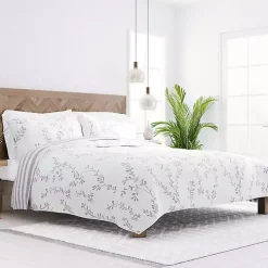 Gray Vines Reversible 3-pc. Queen Quilt Set