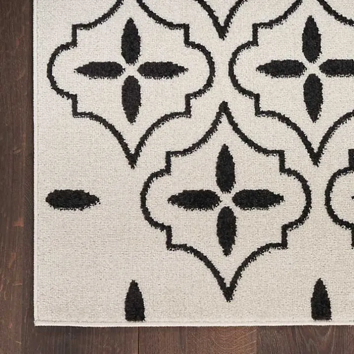 Ivory & Black Quatrefoil Indoor/Outdoor Runner