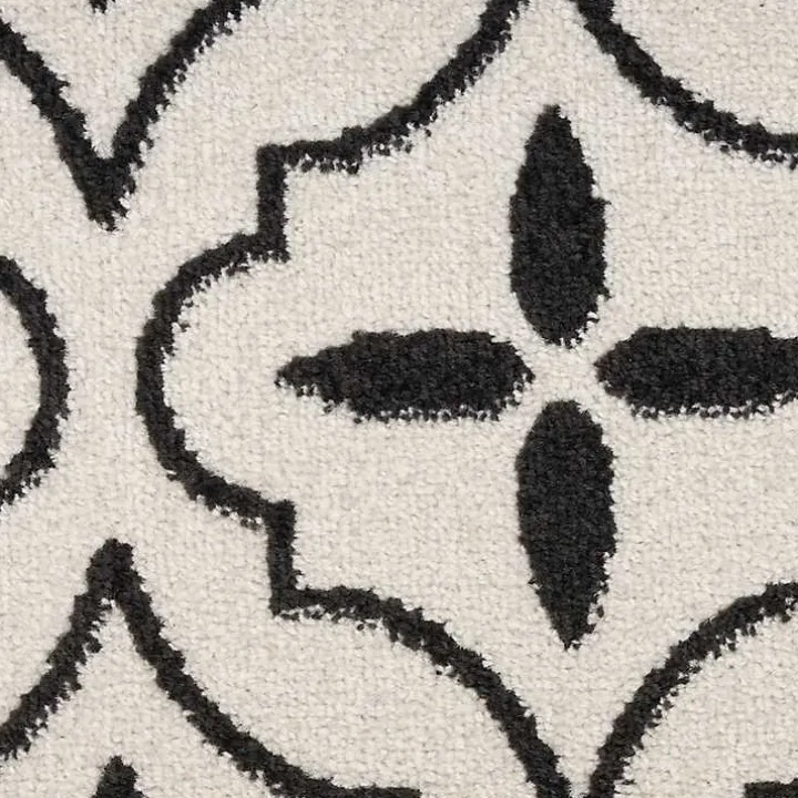 Ivory & Black Quatrefoil Indoor/Outdoor Runner