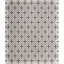 Ivory & Black Quatrefoil Indoor/Outdoor Rug, 5x7
