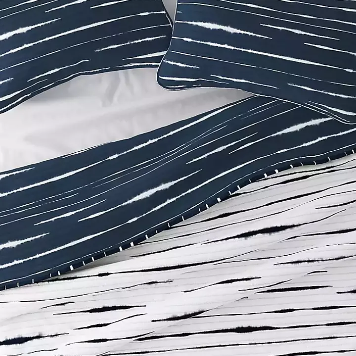 Navy Linear Reversible 3-pc. Queen Quilt Set
