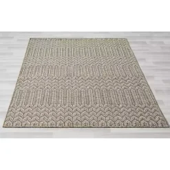 Tan Chevron Indoor/Outdoor Area Rug, 5x7