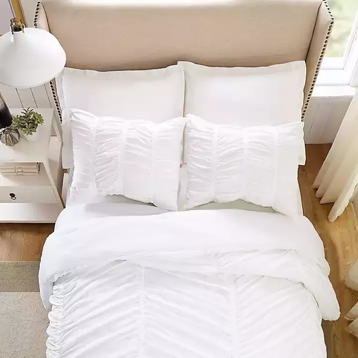 White Emily 2-pc. Twin/Twin XL Comforter Set