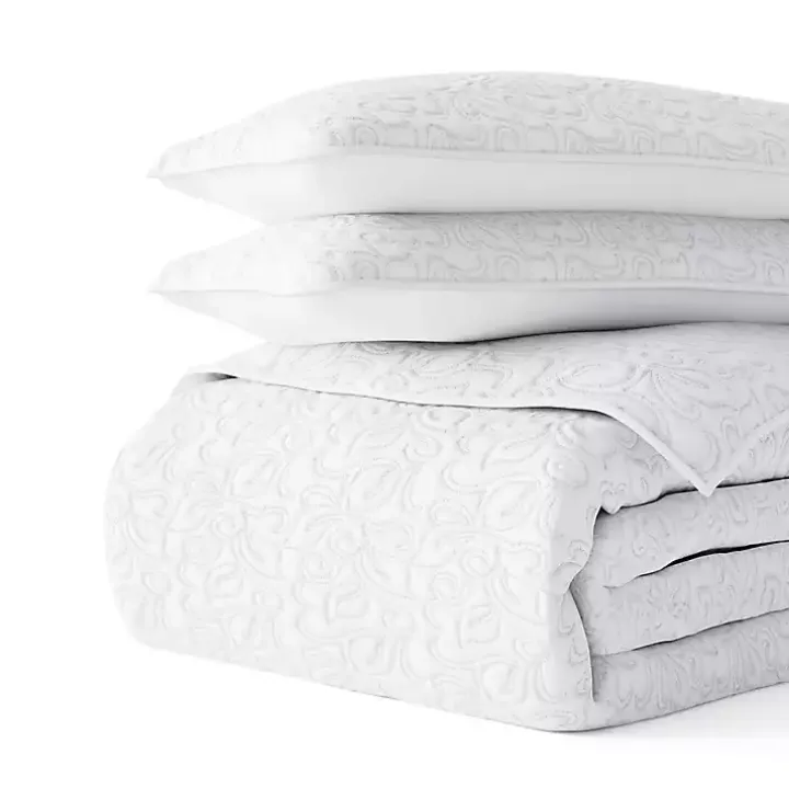 White Floral Stitch 3-pc. King Quilt Set