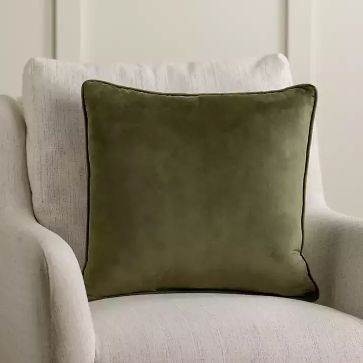 Yarn Fringe Christmas Tree Pillow